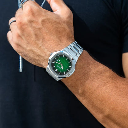 FamousLuxe™ Atlas Silver Watch
